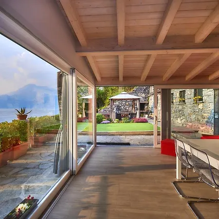 Apartment La Terrazza Varenna